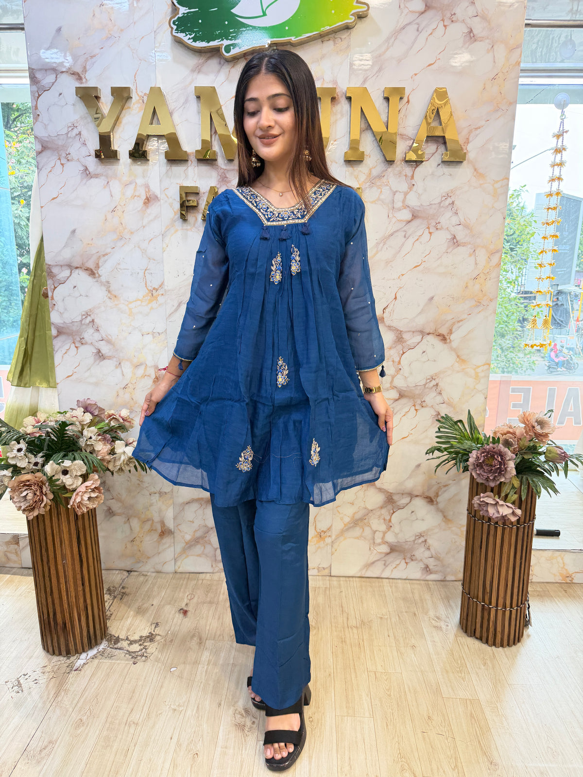 Chinon Short Kurti Plazo Co-ord Set with Handwork