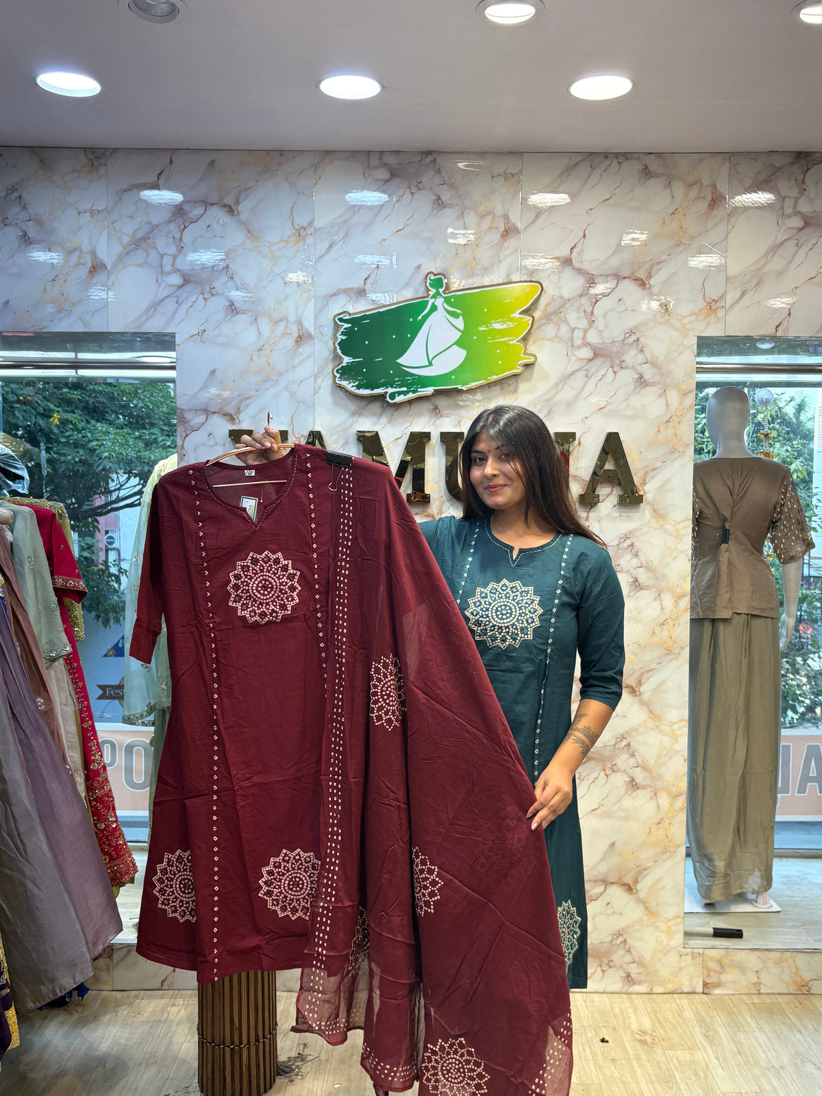🌿 Midnight  Elegance – 3 Pc kurti pant dupatta Set ✨