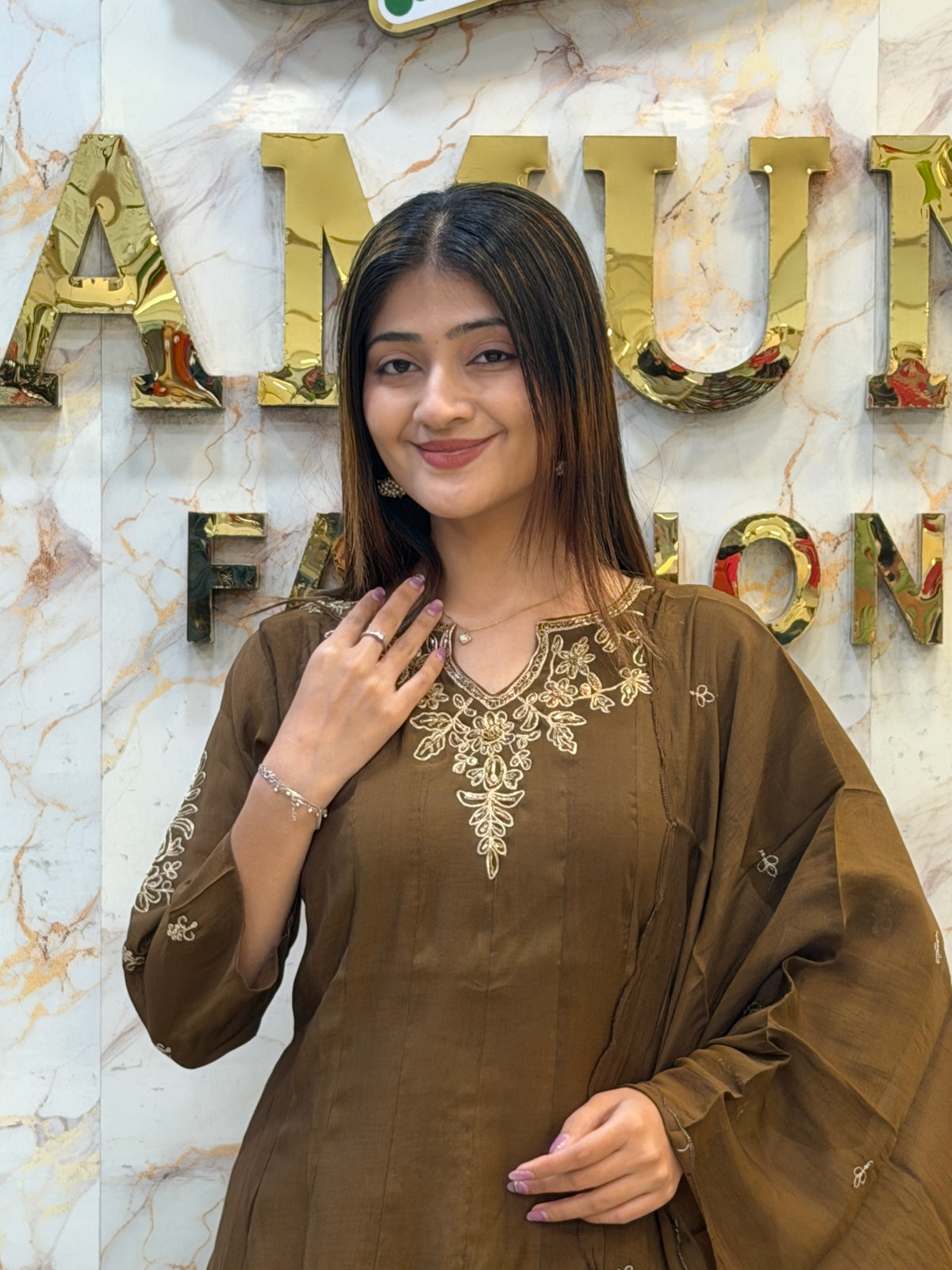🤎 Mocha Embroidered Kurti Pant Dupatta Set ✨