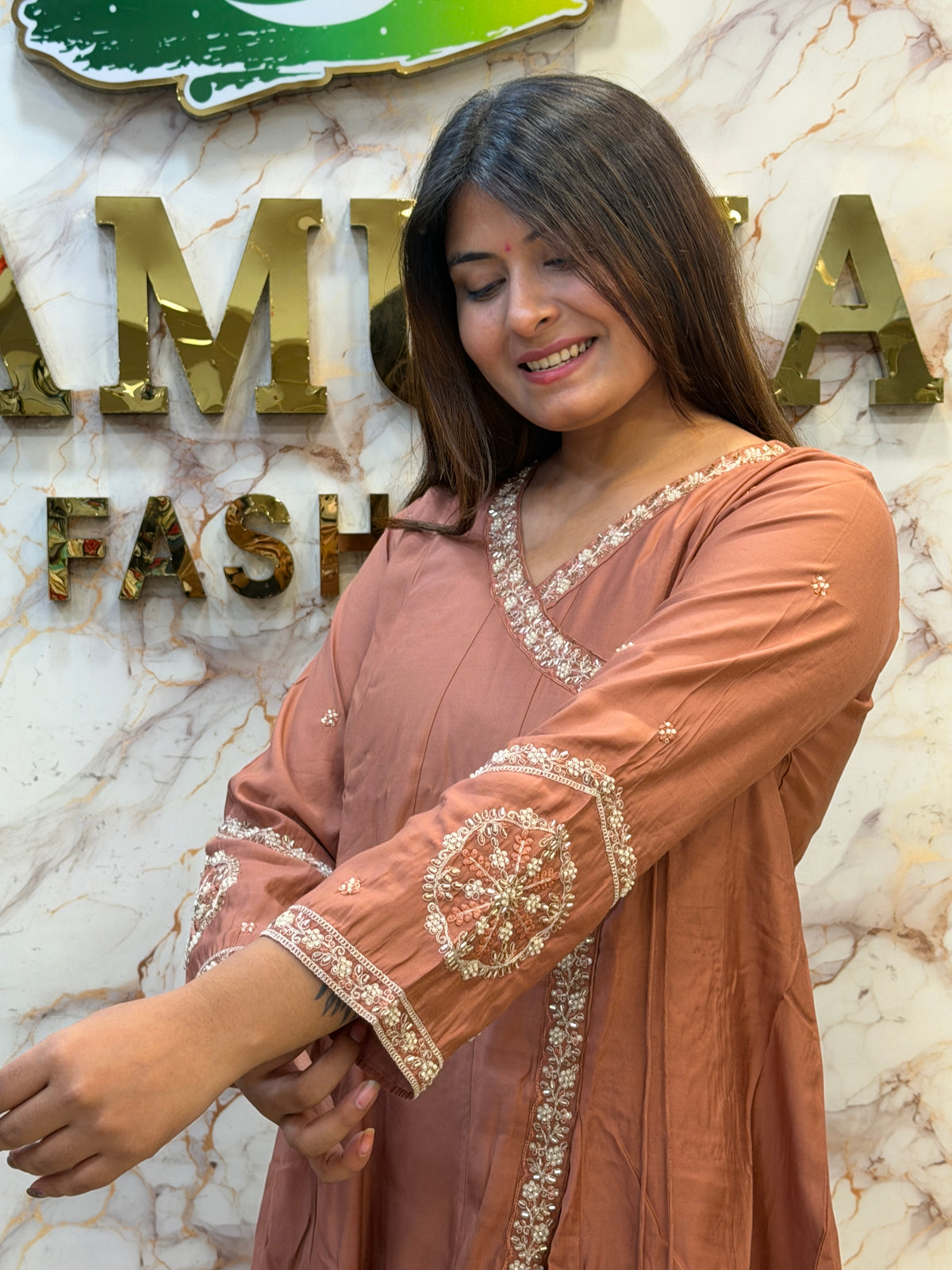 🌸 Rosewood Elegance – Embroidered 3 Pc Suit ✨