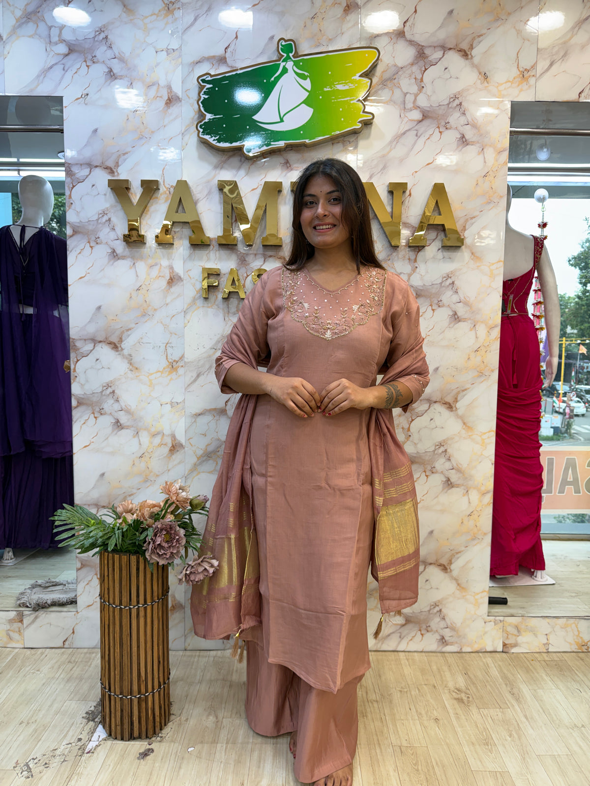 🌷 Dusty Rose Elegance Kurti Pant Dupatta Set ✨