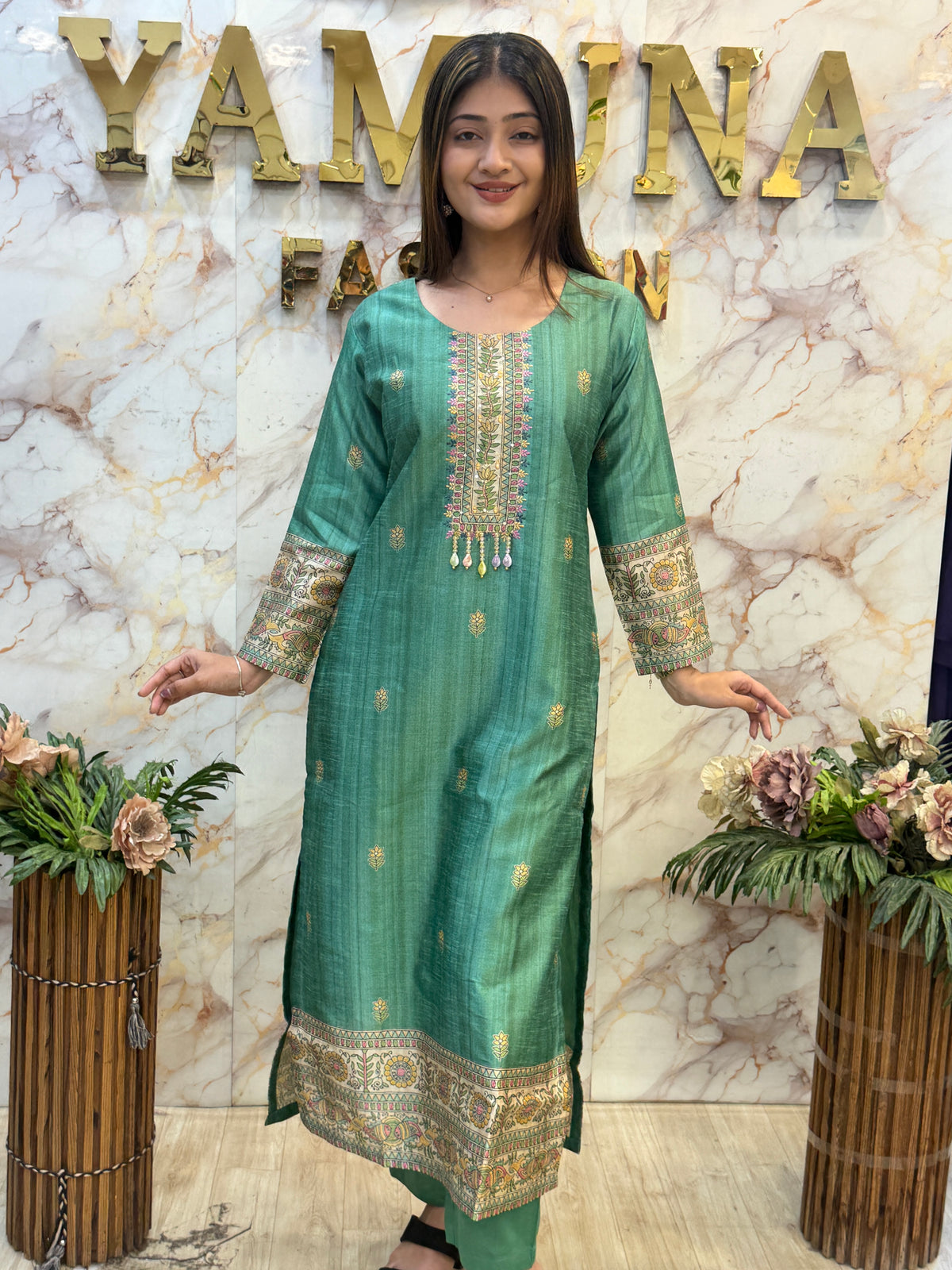 ✨ Royal Emerald Embroidered 3pcs-Suit Set ✨