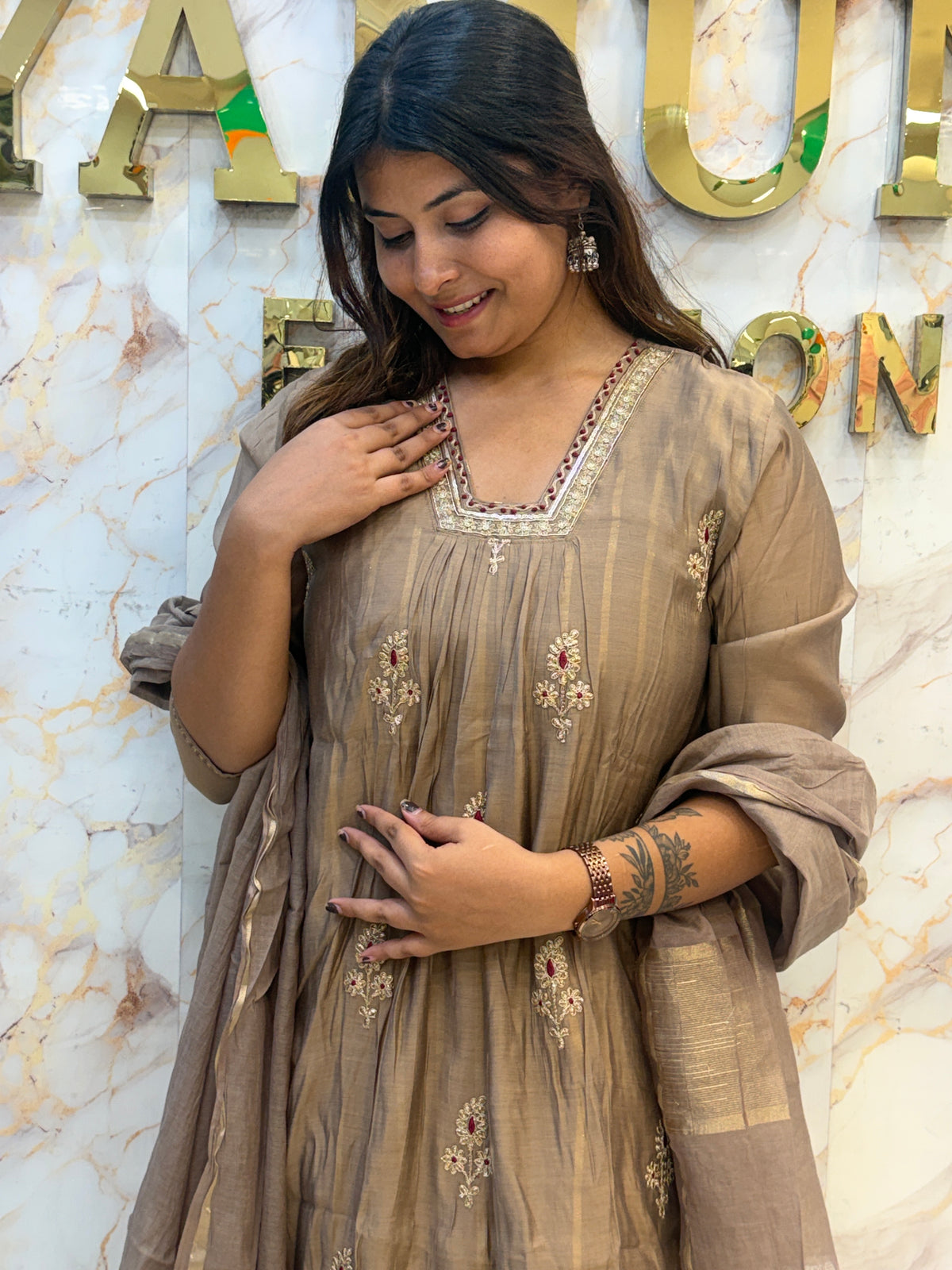 Chanderi Silk Fancy Neck Anarkali ✨