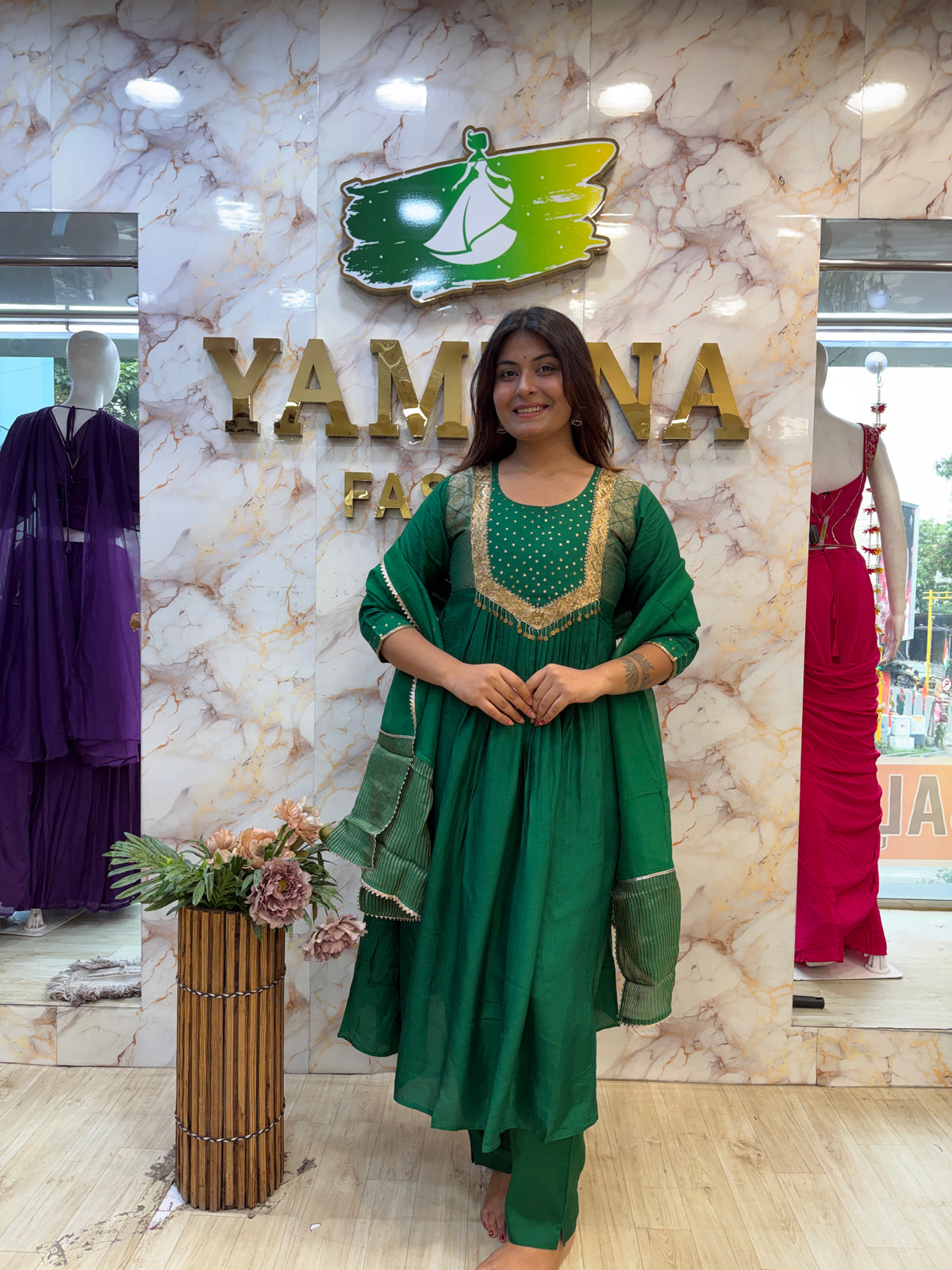 💚 Emerald Embroidered Anarkali Suit Set