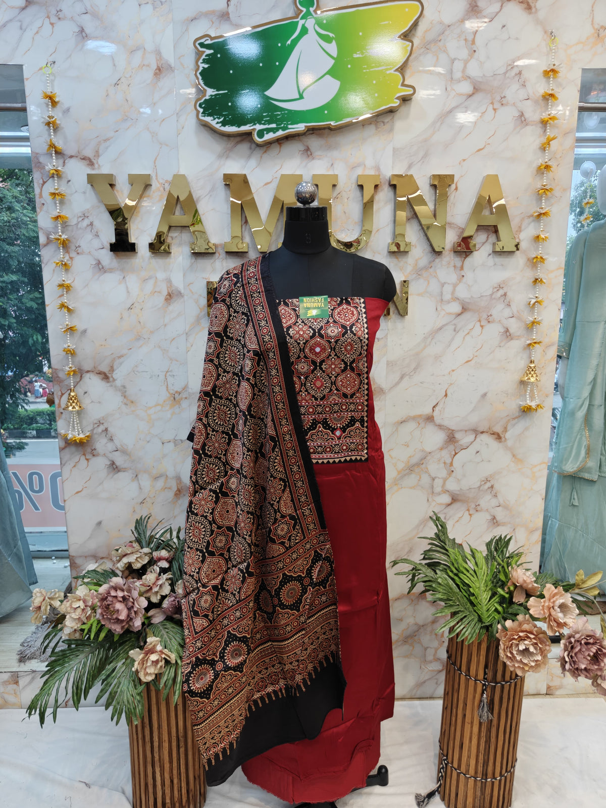 Gaji Silk Printed Dress Material ✨