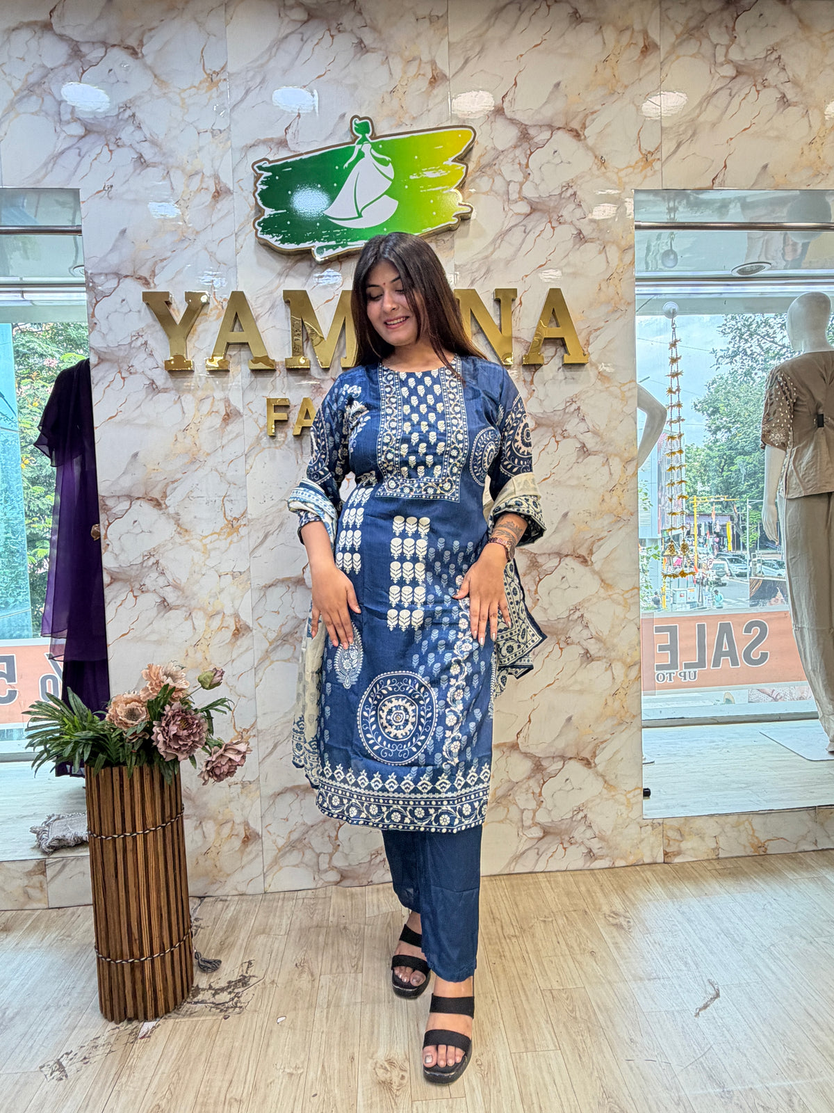 🌸 Trendy Designer Kurti Dupatta Set