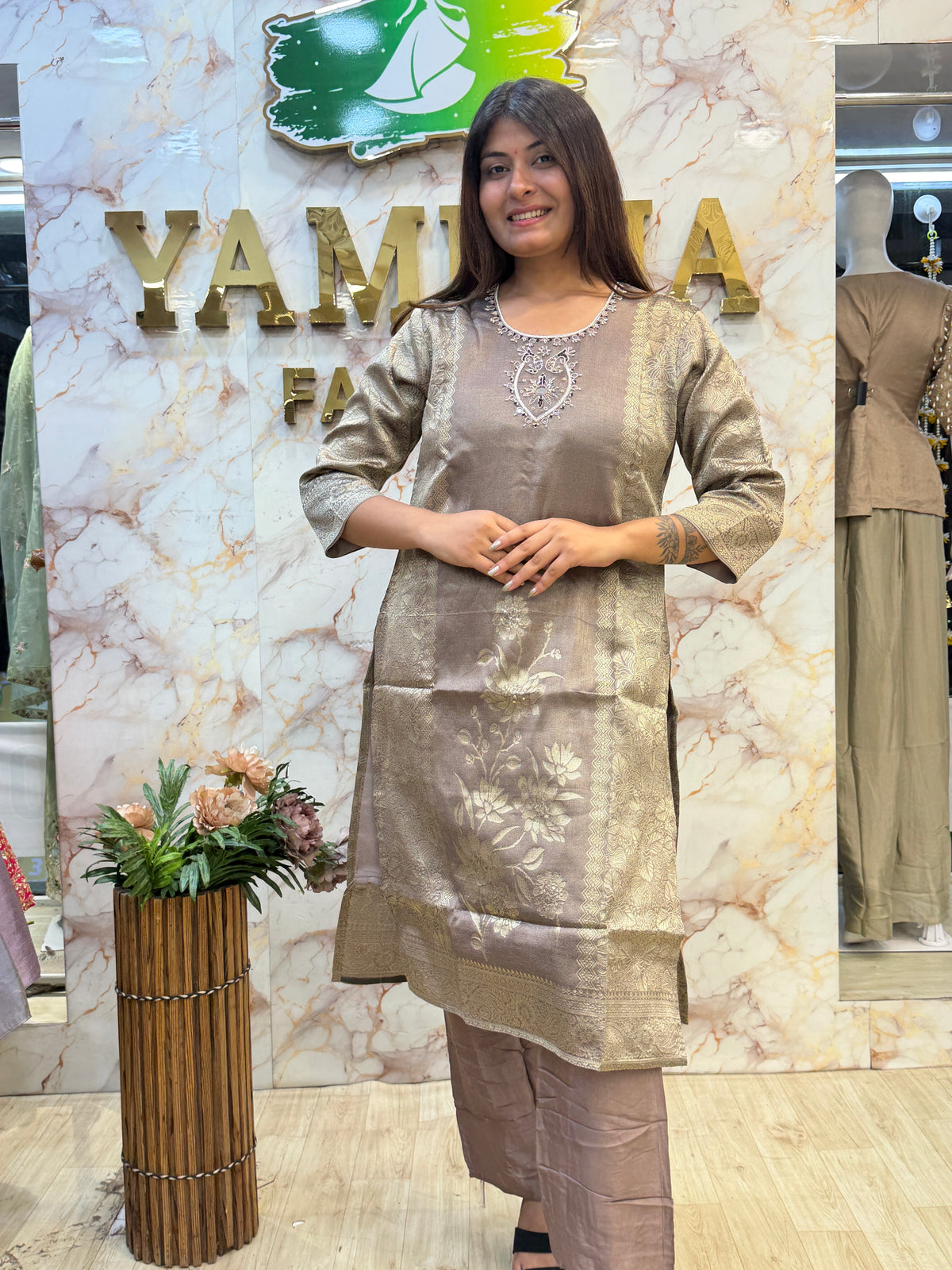 ✨ Mocha Luxe – Designer Ethnic Set 🤎