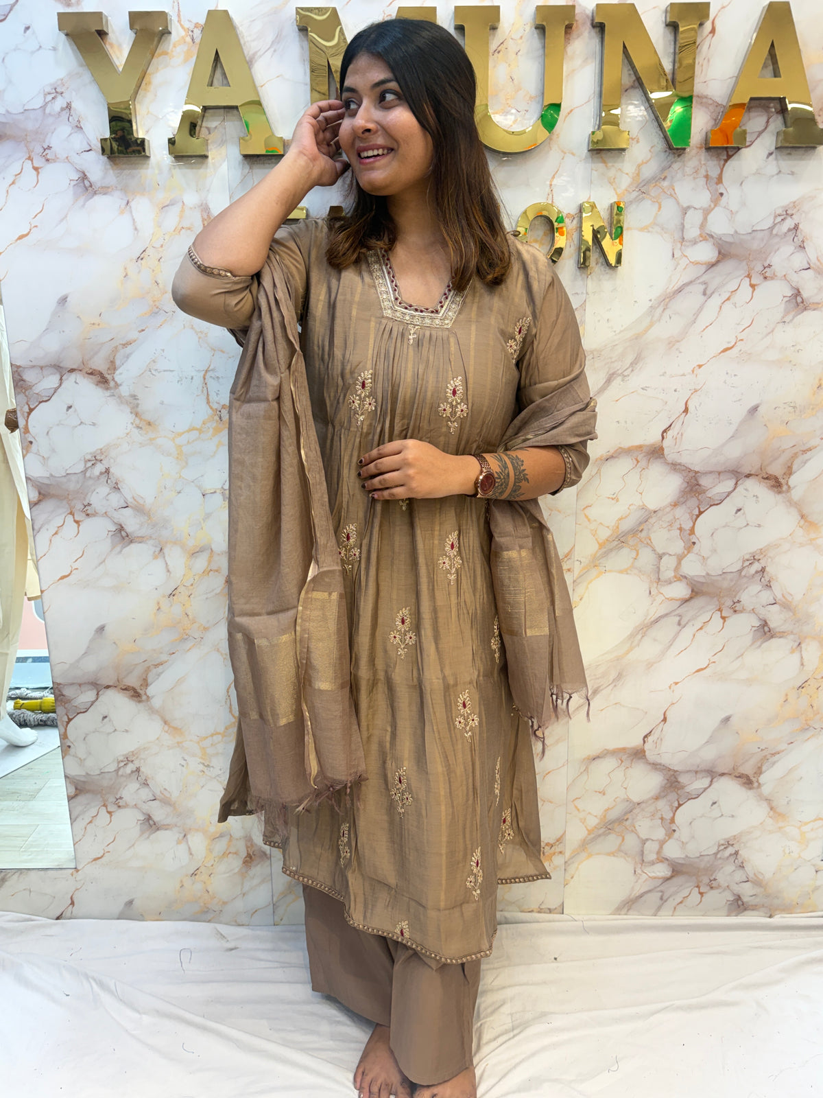 Chanderi Silk Fancy Neck Anarkali ✨