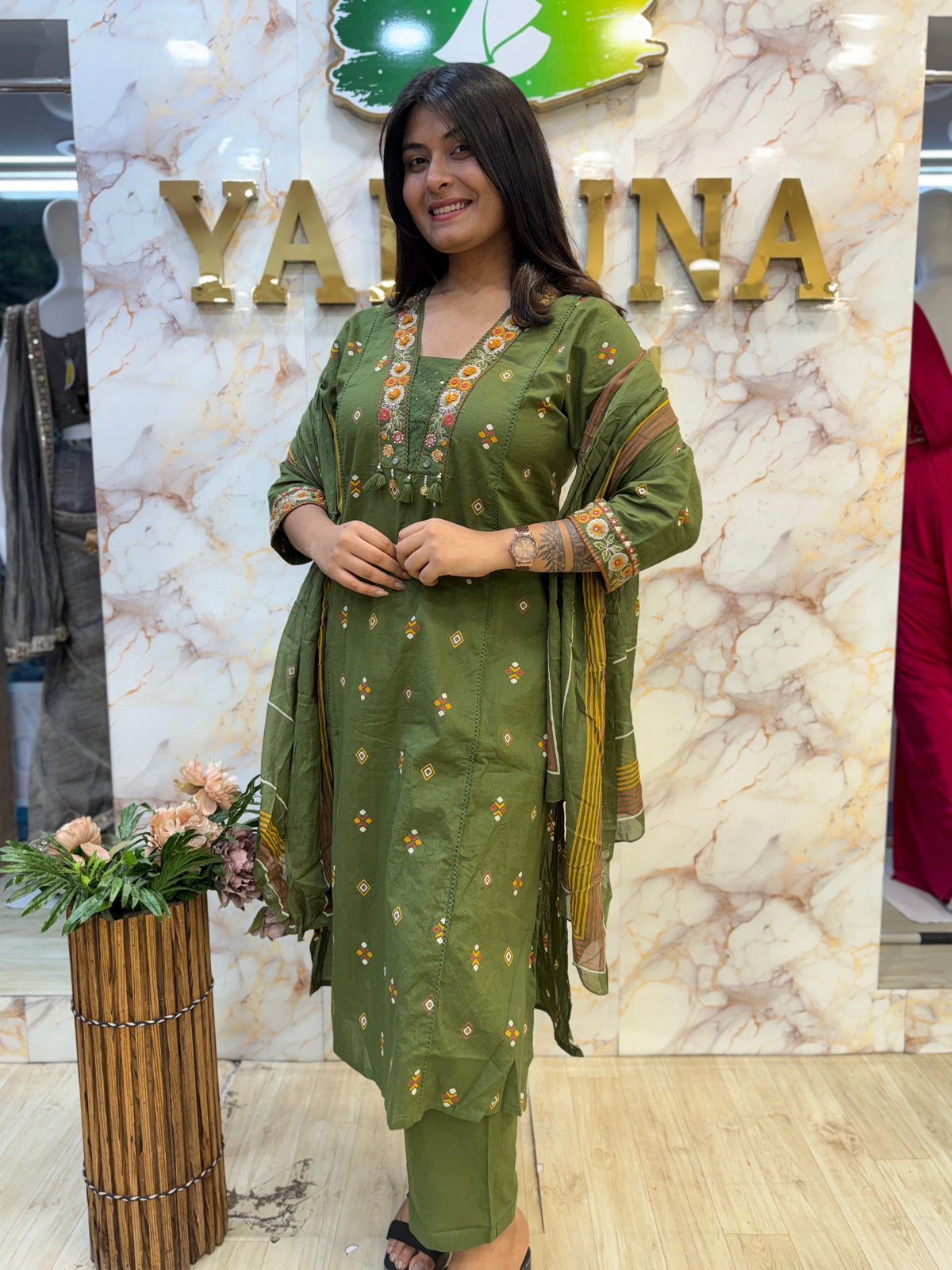 🌿 Ethnic Kurti Pant Dupatta Set