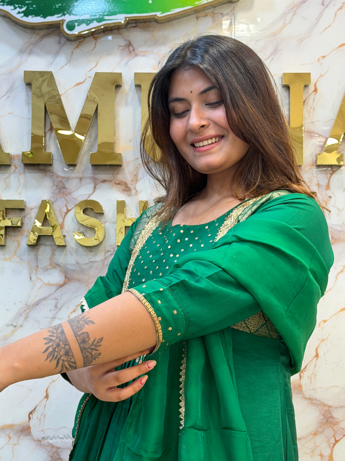 💚 Emerald Embroidered Anarkali Suit Set