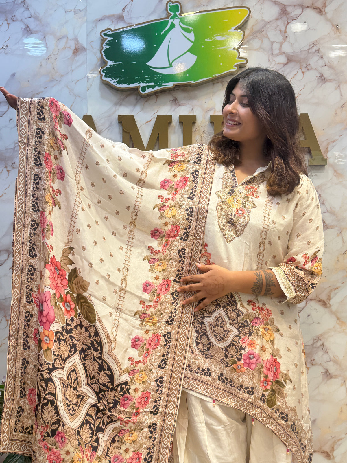 Elegant Farsi Salwar Suit with Printed Dupatta