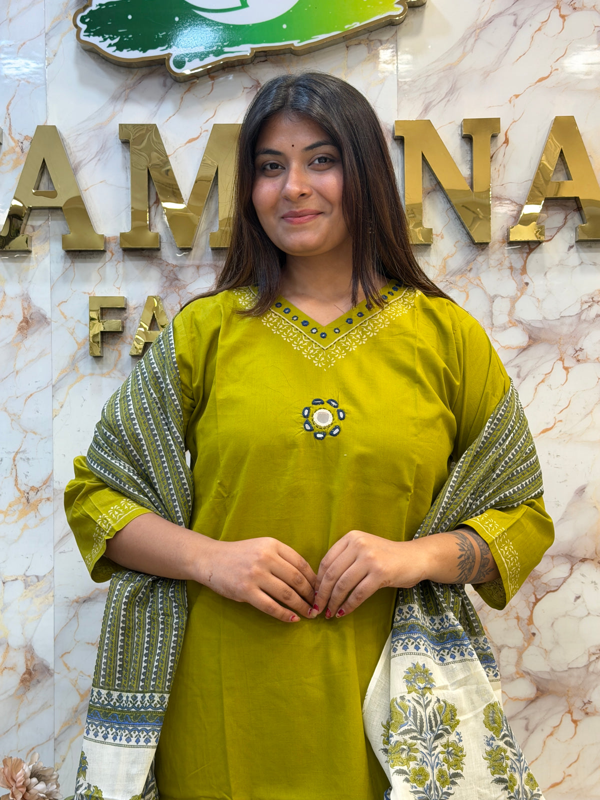 💚 Lime Olive Printed Kurti Pant Dupatta Set