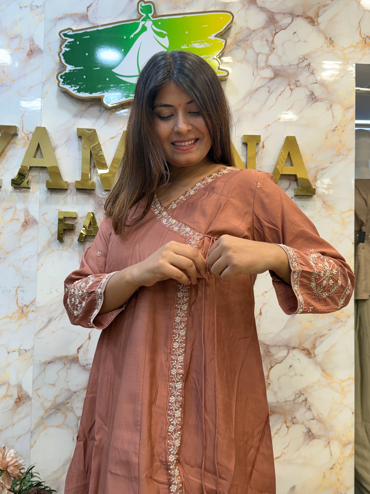 🌸 Rosewood Elegance – Embroidered 3 Pc Suit ✨