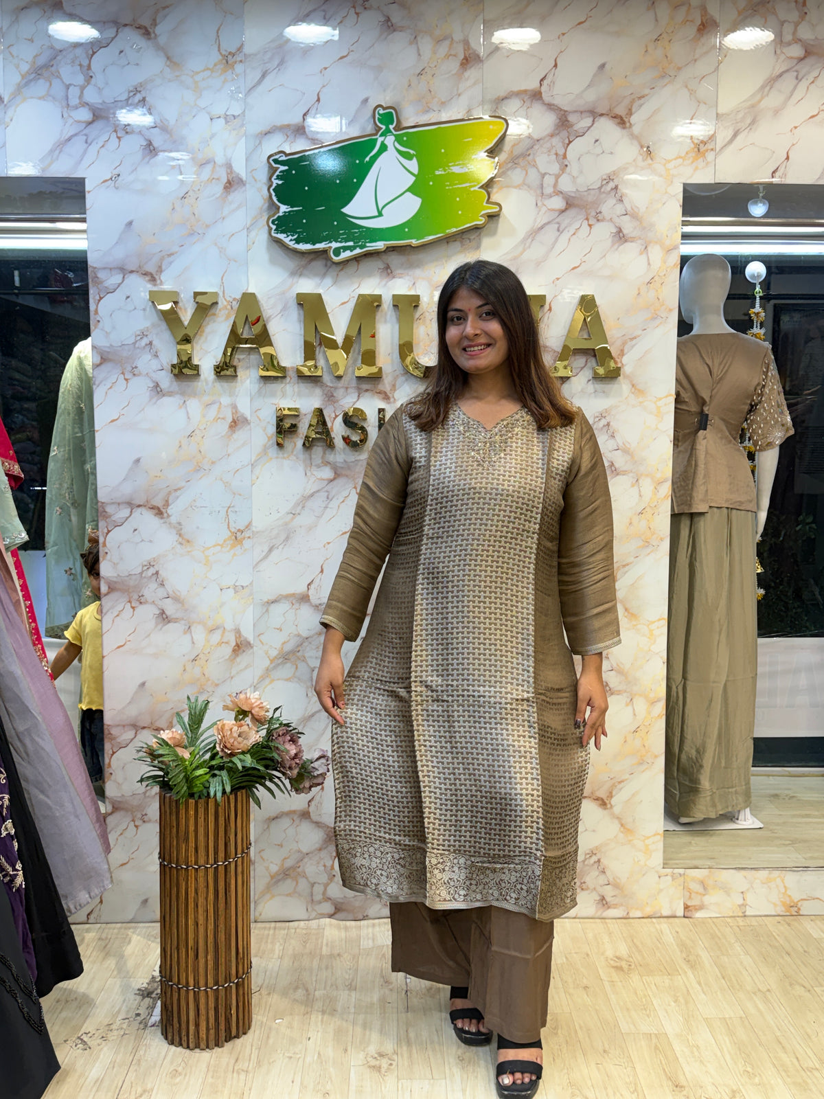 🤎 Mocha Floral Elegance – Dress ✨